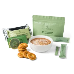 ração outdoor com muesli e patê