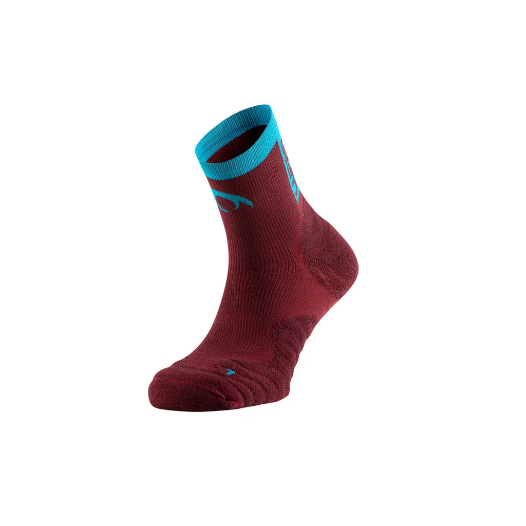 Meias trail running respir&aacute;veis Lurbel Aitana Four